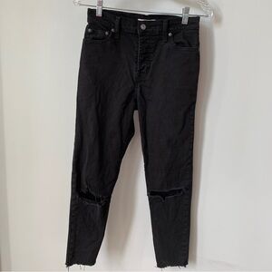 Levi’s Wedgie Skinny Black‎ Jeans Size 26